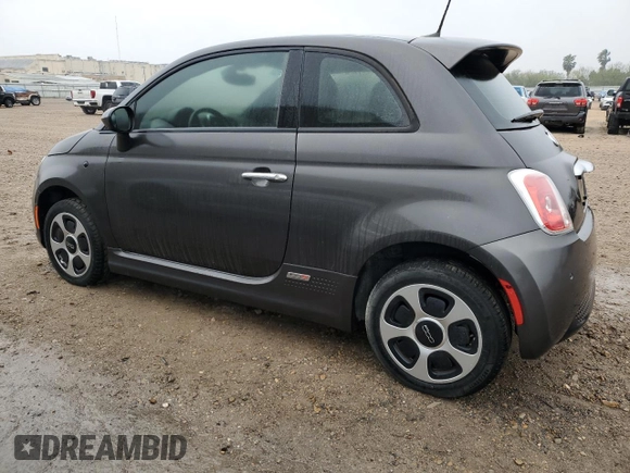 2016 FIAT 500e z VIN 3C3CFFGEXGT184011, wystawiony jako Copart lot #44955155 z przebiegiem 48 196 mil mil oraz Czysty tytuł • Clean title. Historia ofert i sprzedaży dostępna na DreamBid. Obrazek 2.
