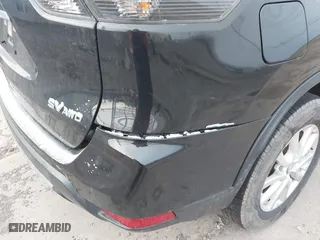 2017 Nissan Rogue SL with VIN JN8AT2MV3HW007874, listed as a IAAI auction lot 41879813 with 198,323 mi miles. Bid and sale history available at carsss.com. Image 17.
