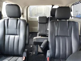 2011 Chrysler Town & Country Touring-L with VIN 2A4RR8DG8BR609567, listed as a Copart auction lot 51462205 with 67,446 mi miles and Salvage Title. Bid and sale history available at carsss.com. Image 10.