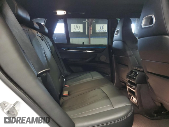 2018 BMW X5 M z VIN 5YMKT6C56J0Y83959, wystawiony jako Copart lot #58057203 z przebiegiem 38 288 mil mil oraz . Historia ofert i sprzedaży dostępna na DreamBid. Obrazek 11.