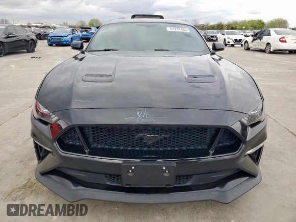 2019 Ford Mustang GT z VIN 1FA6P8CF3K5108905, wystawiony jako Copart lot #51247485 z przebiegiem 88 317 mil mil oraz Tytuł czysty. Historia ofert i sprzedaży dostępna na DreamBid. Obrazek 5.