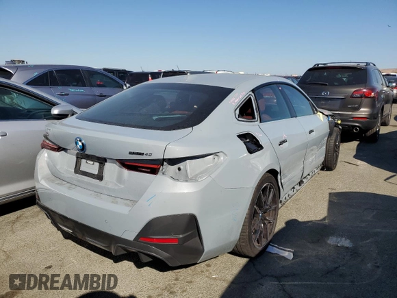 2022 BMW i4 eDrive40 z VIN WBY73AW0XNFN24679, wystawiony jako Copart lot #70213313 z przebiegiem 14 403 mil mil oraz . Historia ofert i sprzedaży dostępna na DreamBid. Obrazek 3.