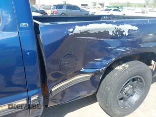 2002 Chevrolet Silverado 1500 LS with VIN 2GCEC19V121311140, listed as a IAAI auction lot 42038512 with 216,228 mi miles and . Bid and sale history available at DreamBid. Image 6.