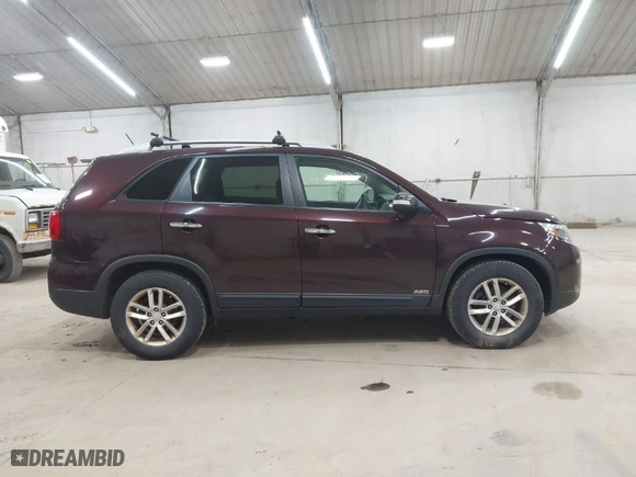 2015 Kia Sorento LX with VIN 5XYKTDA73FG653329, listed as a IAAI auction lot 41931897 with 96,088 mi miles. Bid and sale history available at carsss.com. Image 13.