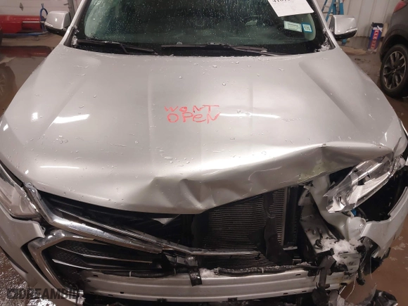 2019 Chevrolet Traverse Premier with VIN 1GNEVKKWXKJ218066, listed as a IAAI auction lot 41612992 with 87,015 mi miles. Bid and sale history available at carsss.com. Image 10.