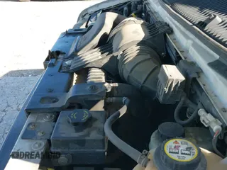 2004 Ford Econoline Cargo с VIN 1FTRE14W54HA95479, выставлен на аукционе IAAI как лот 42517506 с пробегом 285 509 миль миль и . История ставок и продаж доступна на DreamBid. Изображение 19.