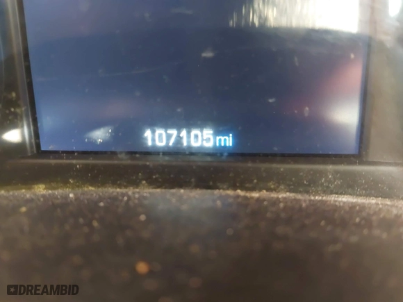 2014 Chevrolet Silverado 1500 LT with VIN 1GCRCREC5EZ400824, listed as a IAAI auction lot 41658622 with 107,105 mi miles. Bid and sale history available at carsss.com. Image 15.