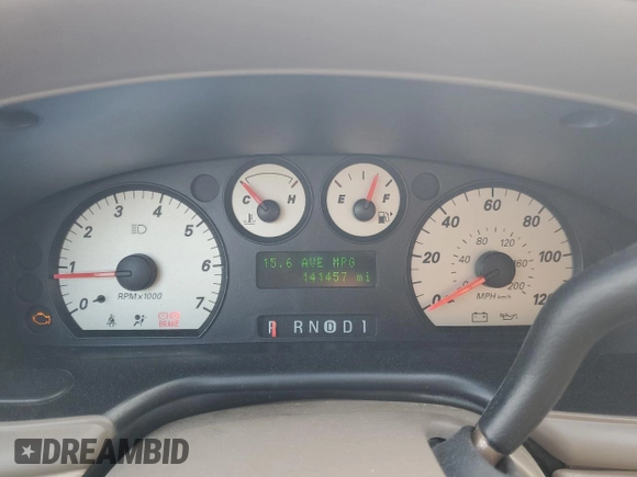 2004 Mercury Sable GS z VIN 1MEFM50U24A617431, wystawiony jako Copart lot #88352715 z przebiegiem 141 457 mil mil oraz Szkody całkowita. Historia ofert i sprzedaży dostępna na DreamBid. Obrazek 9.