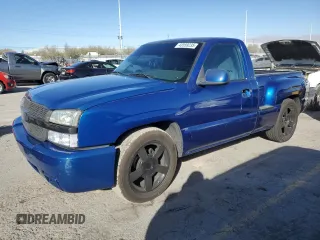 2004 Chevrolet Silverado 1500 LS with VIN 1GCEC14T04Z195171, listed as a Copart auction lot 43559235 with 142,316 mi miles and Salvage Title. Bid and sale history available at carsss.com. Image 1.