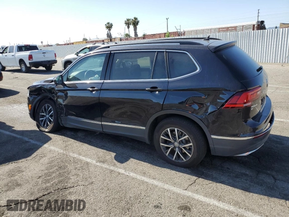 2018 Volkswagen Tiguan SEL с VIN 3VV2B7AX8JM221479, выставлен на аукционе Copart как лот 57660765 с пробегом 65 278 миль миль и Списание • Salvage title. История ставок и продаж доступна на DreamBid. Изображение 2.