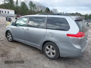 2011 Toyota Sienna LE AAS with VIN 5TDKK3DC3BS109139, listed as a IAAI auction lot 41715718 with 210,332 mi miles. Bid and sale history available at carsss.com. Image 3.
