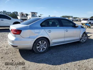 2015 Volkswagen Jetta Sedan 1.8T SE with VIN 3VWD07AJ7FM301515, listed as a Copart auction lot 42829825 with 91,342 mi miles and Salvage Title. Bid and sale history available at carsss.com. Image 3.