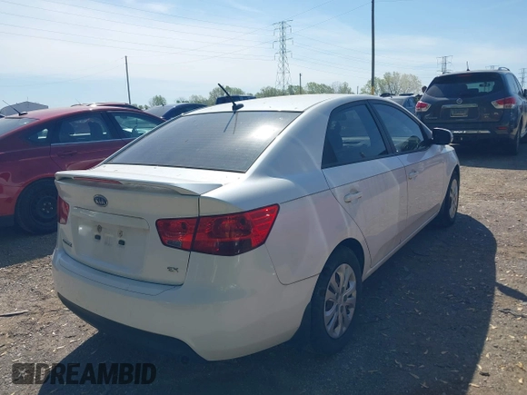 2012 Kia Forte EX with VIN KNAFU4A23C5522471, listed as a IAAI auction lot 42139432 with 176,205 mi miles. Bid and sale history available at carsss.com. Image 4.