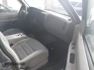 1998 Ford Explorer XL z VIN 1FMZU34X8WUC69252, wystawiony jako IAAI lot #42308913 z przebiegiem 140 858 mil mil oraz . Historia ofert i sprzedaży dostępna na DreamBid. Obrazek 5.