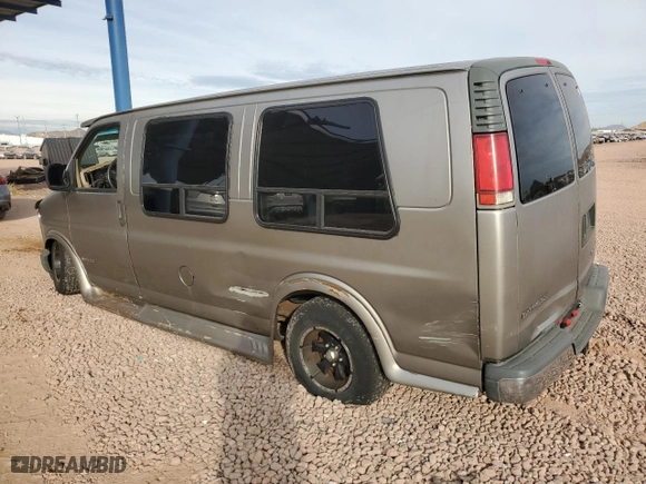 1999 Chevrolet Express Van with VIN 1GBFG15R6X1064605, listed as a Copart auction lot 82674014 with 289,285 mi miles and Clean Title. Bid and sale history available at carsss.com. Image 2.