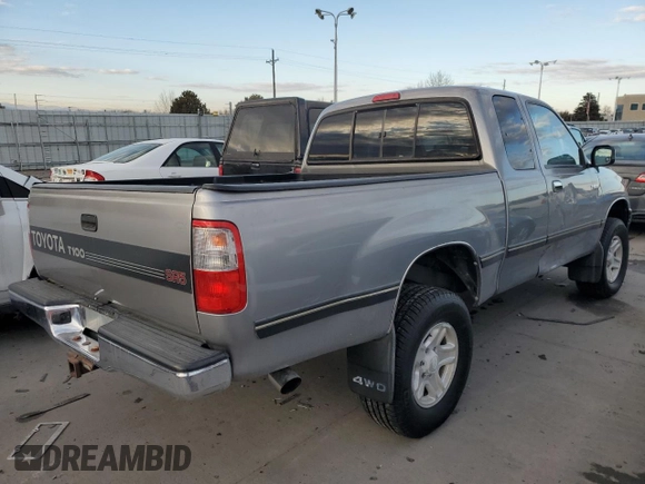 1997 Toyota T100 SR5 with VIN JT4UN24D8V0046646, listed as a Copart auction lot 43251895 with 166,827 mi miles and Salvage Title. Bid and sale history available at DreamBid. Image 3.