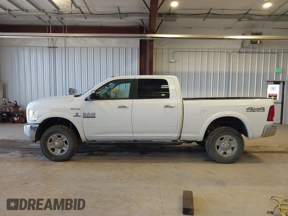 2017 Ram 2500 Big Horn with VIN 3C6UR5DL2HG701033, listed as a IAAI auction lot 41668166 with 95,653 mi miles. Bid and sale history available at carsss.com. Image 14.