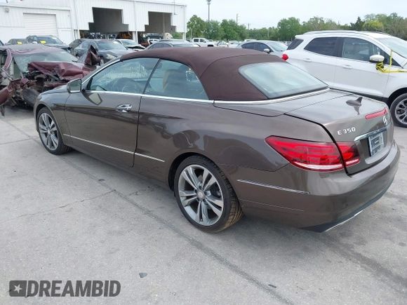 2014 Mercedes-Benz E-Class E 350 with VIN WDDKK5KF9EF242085, listed as a IAAI auction lot 41876938 with 75,760 mi miles. Bid and sale history available at carsss.com. Image 3.