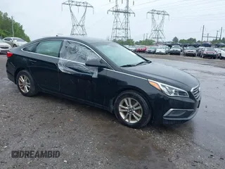 2017 Hyundai Sonata 2.4L z VIN 5NPE24AF2HH483323, wystawiony jako IAAI lot #42322738 z przebiegiem 144 607 mil mil oraz . Historia ofert i sprzedaży dostępna na DreamBid. Obrazek 1.
