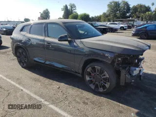 2023 BMW XM z VIN 5YM23CS04P9S41474, wystawiony jako Copart lot #64112444 z przebiegiem 13 109 mil mil oraz Szkody całkowita. Historia ofert i sprzedaży dostępna na DreamBid. Obrazek 4.