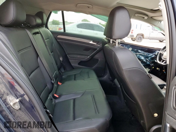 2018 Volkswagen Golf S z VIN 3VWG17AU1JM263597, wystawiony jako Copart lot #54077065 z przebiegiem 63 550 mil mil oraz Szkoda całkowita • Salvage title. Historia ofert i sprzedaży dostępna na DreamBid. Obrazek 10.