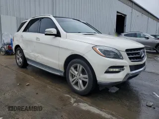 2013 Mercedes-Benz M 350 z VIN 4JGDA5HB2DA105961, wystawiony jako Copart lot #57936645 z przebiegiem 93 293 mil mil oraz Szkoda całkowita • Salvage title. Historia ofert i sprzedaży dostępna na DreamBid. Obrazek 4.
