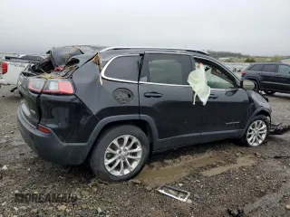 2019 Jeep Cherokee Latitude z VIN 1C4PJMCB7KD437649, wystawiony jako Copart lot #51525735 z przebiegiem Nie podano mil oraz Szkoda całkowita • Salvage title. Historia ofert i sprzedaży dostępna na DreamBid. Obrazek 3.