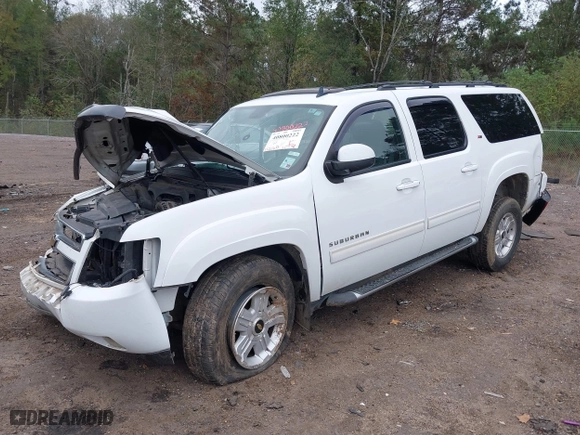 2010 Chevrolet Suburban LT with VIN 1GNUKJE39AR277383, listed as a IAAI auction lot 40800222 with 152,160 mi miles. Bid and sale history available at carsss.com. Image 18.