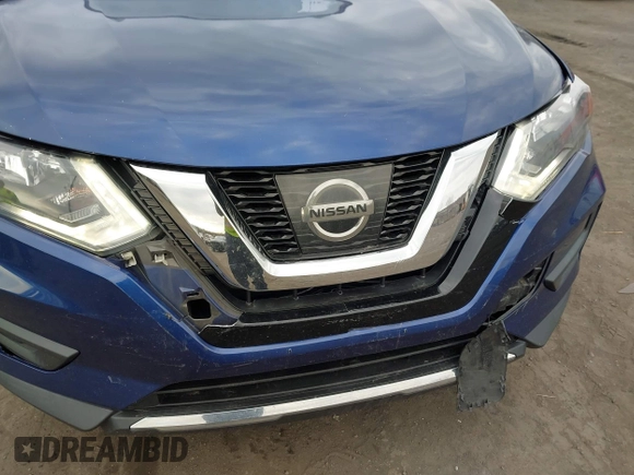 2017 Nissan Rogue SL with VIN 5N1AT2MV8HC835573, listed as a IAAI auction lot 41782183 with 62,645 mi miles and . Bid and sale history available at carsss.com. Image 17.