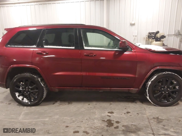 2018 Jeep Grand Cherokee Laredo E with VIN 1C4RJFAG9JC436803, listed as a IAAI auction lot 41572437 with 106,941 mi miles. Bid and sale history available at carsss.com. Image 13.