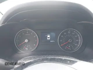 2020 Kia Forte LXS z VIN 3KPF24AD3LE194032, wystawiony jako IAAI lot #42273724 z przebiegiem 36 037 mil mil oraz . Historia ofert i sprzedaży dostępna na DreamBid. Obrazek 7.
