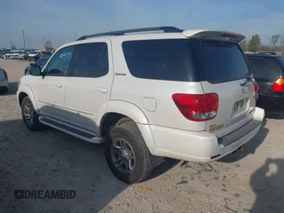 2007 Toyota Sequoia Limited with VIN 5TDBT48A87S286840, listed as a IAAI auction lot 42100819 with 304,590 mi miles and . Bid and sale history available at DreamBid. Image 3.