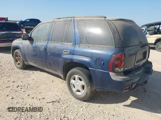2003 Chevrolet TrailBlazer LS with VIN 1GNDS13S432222507, listed as a IAAI auction lot 42035817 with 220,061 mi miles. Bid and sale history available at carsss.com. Image 3.