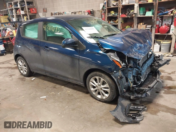 2022 Chevrolet Spark 1LT with VIN KL8CD6SA0NC015249, listed as a IAAI auction lot 41341695 with 33,687 mi miles. Bid and sale history available at carsss.com. Image 1.