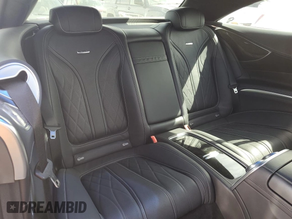 2015 Mercedes-Benz S 63 AMG z VIN WDDXJ7JB8FA006318, wystawiony jako Copart lot #47243145 z przebiegiem 54 848 mil mil oraz Szkoda całkowita • Salvage title. Historia ofert i sprzedaży dostępna na DreamBid. Obrazek 10.