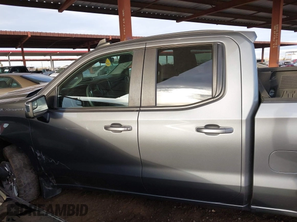 2020 Chevrolet Silverado 1500 LT with VIN 1GCRYDEDXLZ221253, listed as a IAAI auction lot 41559292 with 93,852 mi miles. Bid and sale history available at carsss.com. Image 14.
