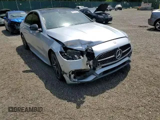 2022 Mercedes-Benz C 300 z VIN W1KAF4HB3NR047063, wystawiony jako Copart lot #57001265 z przebiegiem Nie podano mil oraz Szkoda całkowita • Salvage title. Historia ofert i sprzedaży dostępna na DreamBid. Obrazek 13.