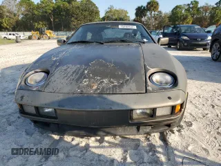 1984 Porsche 928 z VIN WP0JB0927ES862274, wystawiony jako Copart lot #75285934 z przebiegiem 97 509 mil mil oraz Tytuł czysty. Historia ofert i sprzedaży dostępna na DreamBid. Obrazek 5.