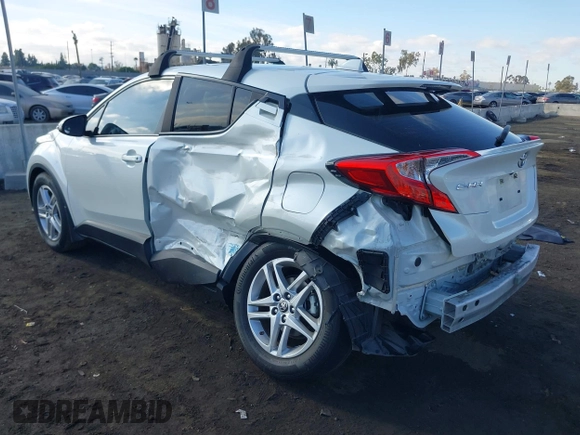 2020 Toyota C-HR LE with VIN JTNKHMBX6L1076433, listed as a IAAI auction lot 40975841 with 20,687 mi miles. Bid and sale history available at carsss.com. Image 3.
