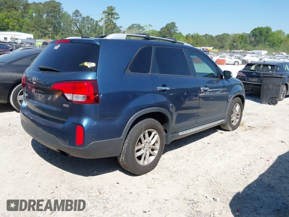 2014 Kia Sorento LX with VIN 5XYKT3A65EG474225, listed as a IAAI auction lot 42059313 with 190,803 mi miles and . Bid and sale history available at DreamBid. Image 4.