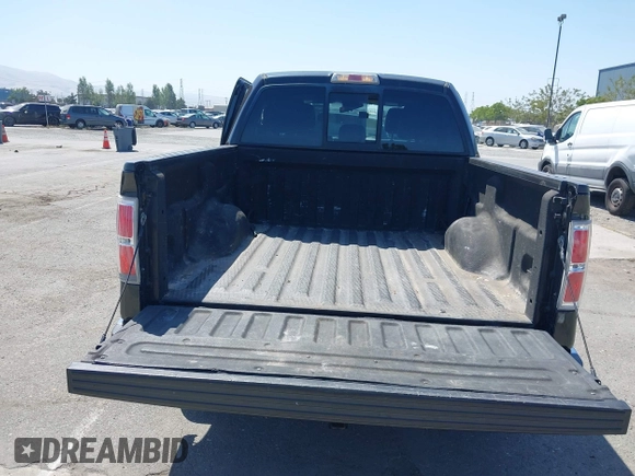 2014 Ford F-150 XL с VIN 1FTFW1CTXEKD93134, выставлен на аукционе IAAI как лот 42408602 с пробегом 231 195 миль миль и . История ставок и продаж доступна на DreamBid. Изображение 16.