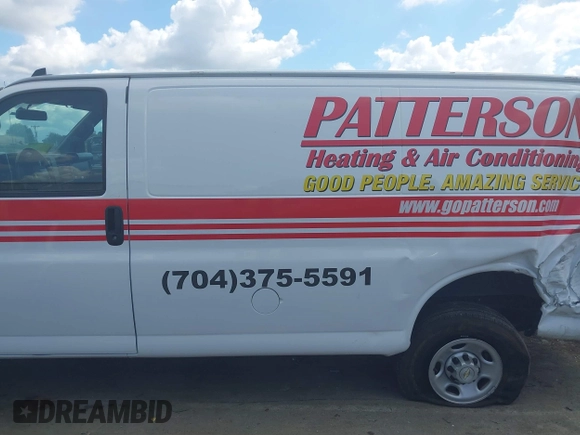 2022 Chevrolet Express Cargo Van with VIN 1GCWGAFP8N1281210, listed as a IAAI auction lot 40402854 with 25,280 mi miles. Bid and sale history available at carsss.com. Image 14.