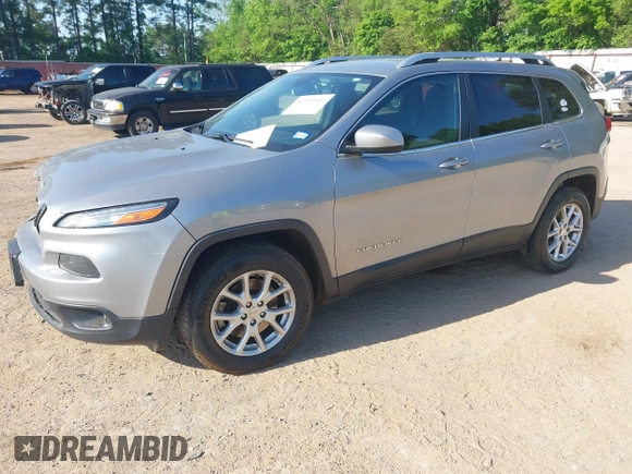 2016 Jeep Cherokee Latitude with VIN 1C4PJMCB3GW231806, listed as a IAAI auction lot 41997517 with 170,188 mi miles and . Bid and sale history available at carsss.com. Image 18.