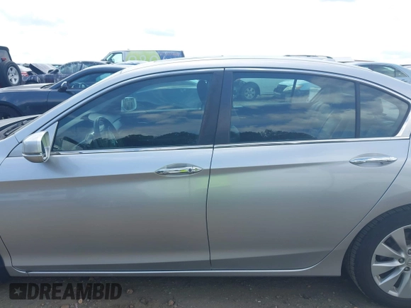 2015 Honda Accord EX-L с VIN 1HGCR2F81FA064578, выставлен на аукционе IAAI как лот 42458486 с пробегом 155 656 миль миль и . История ставок и продаж доступна на DreamBid. Изображение 14.