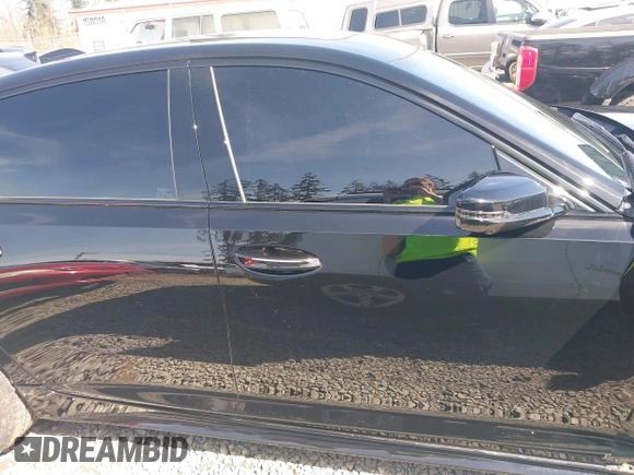 2025 Cadillac CT5 Sport with VIN 1G6DP5RK0S0109112, listed as a IAAI auction lot 41955382 with 5,107 mi miles and . Bid and sale history available at DreamBid. Image 13.