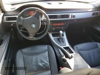 2011 BMW 3 Series 328i z VIN WBAPH7C57BE683468, wystawiony jako Copart lot #55508075 z przebiegiem 135 672 mil mil oraz Nie do naprawy • Non repairable. Historia ofert i sprzedaży dostępna na DreamBid. Obrazek 8.