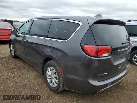 2018 Chrysler Pacifica Touring Plus с VIN 2C4RC1FG8JR323311, выставлен на аукционе Copart как лот 65020975 с пробегом 59 577 миль миль и Чистый • Clean title. История ставок и продаж доступна на DreamBid. Изображение 2.