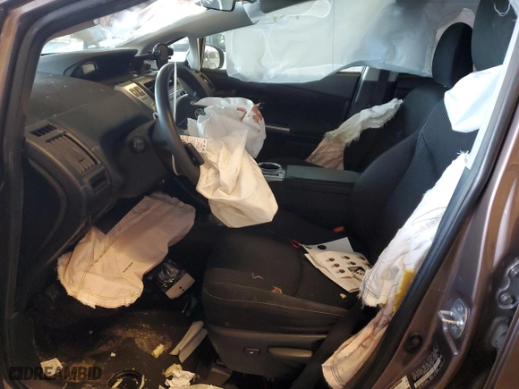 2015 Toyota Prius v Two with VIN JTDZN3EU9FJ031921, listed as a Copart auction lot 45972685 with 131,630 mi miles and Salvage Title. Bid and sale history available at carsss.com. Image 7.
