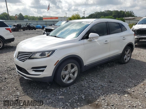 2017 Lincoln MKC Premiere with VIN 5LMCJ1C93HUL54134, listed as a Copart auction lot 61410695 with 100,718 mi miles and Clean title. Bid and sale history available at DreamBid. Image 1.