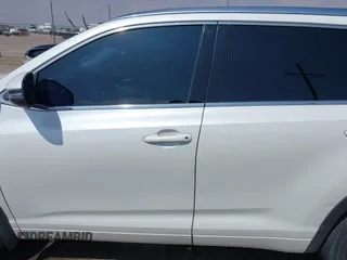 2019 Toyota Highlander Limited with VIN 5TDDZRFH5KS958544, listed as a IAAI auction lot 42094765 with 110,364 mi miles and . Bid and sale history available at DreamBid. Image 15.